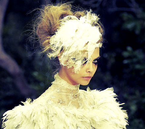 cara-delevingne-chanel-couture