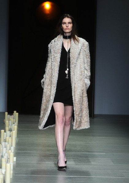 Marios+Schwab+Runway+London+Fashion+Week+AW14+Cl14gciEiiUl